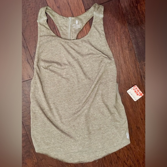 Free People Movement Tank Moss Green Distressed Bottom Double Lined Soft Size XS - Picture 1 of 9
